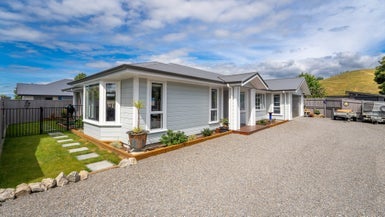 58B Pitfure Road, Wakefield - Carousel 1