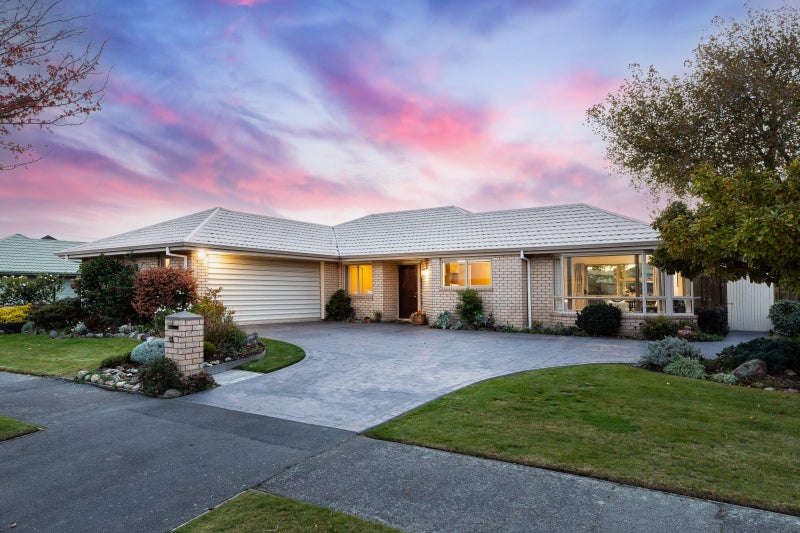 12 Marble Wood Drive, Papanui, Christchurch City, Canterbury - Carousel 1