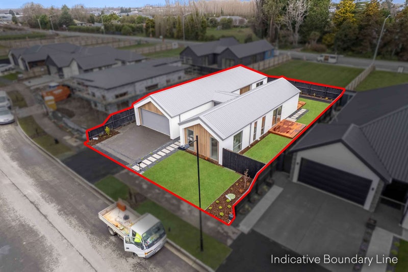 11 Twin Meadows Drive, Casebrook, Christchurch City, Canterbury - Carousel 1