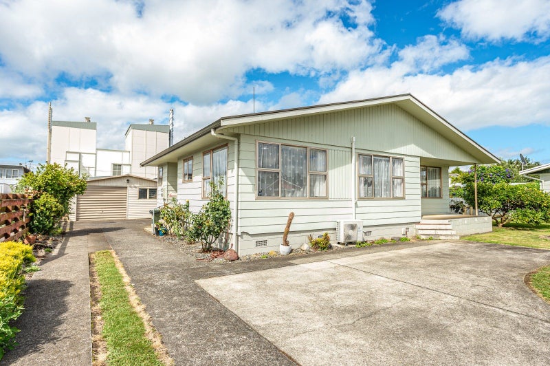 14 Saunders Place, Gonville, Whanganui - Carousel 1