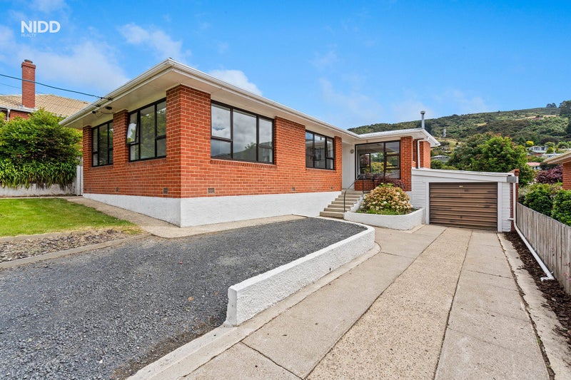 111 Centennial Avenue, Helensburgh, Dunedin - Carousel 1