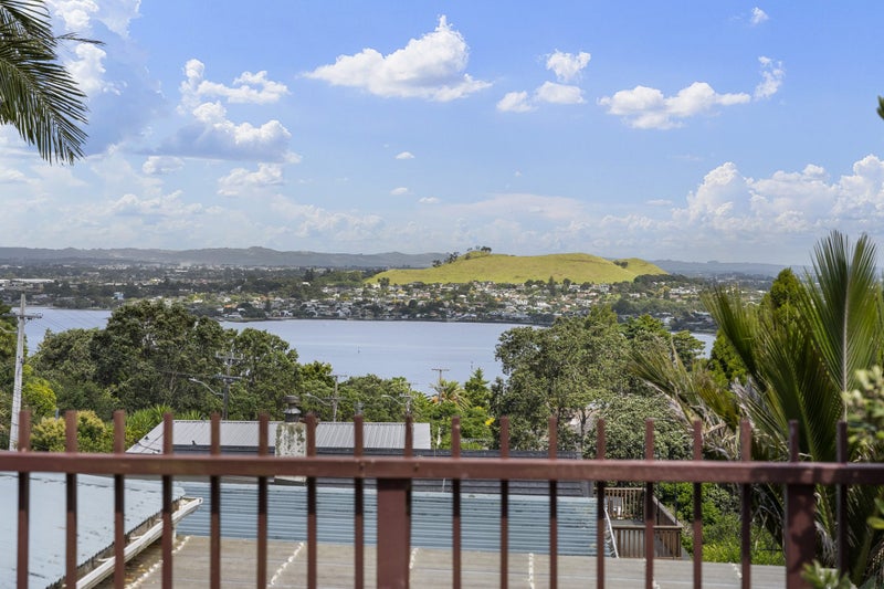 7 Belfast Street, Hillsborough, Auckland City, Auckland - Carousel 1