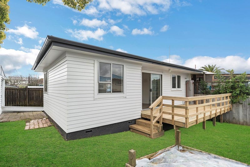 2/34 Plumley Crescent, Mangere, Auckland - Carousel 1