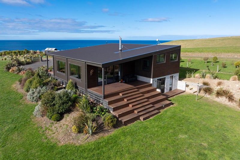 380 Thorburn Road, Waikouaiti, Waikouaiti - Carousel 1