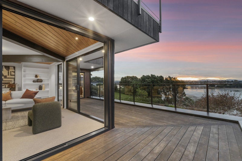 31 Ririnui Place, Maungatapu, Tauranga - Carousel 1