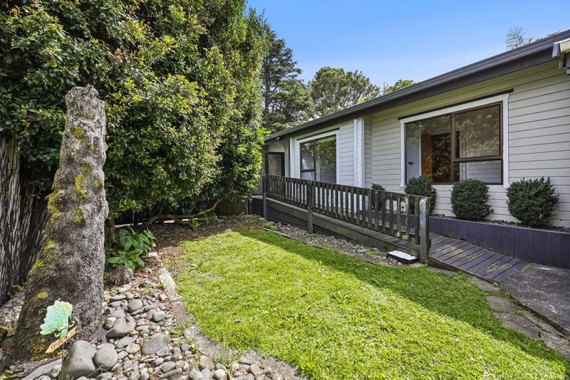 4 Kamulla Court, Conifer Grove, Takanini - Carousel 22