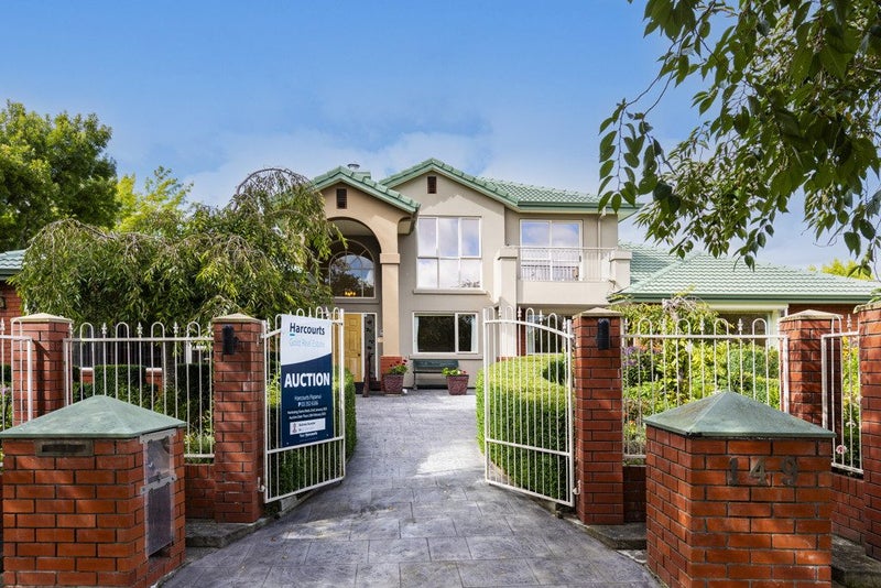 149 Regent'S Park Drive, CASEBROOK, CHRISTCHURCH - Carousel 2