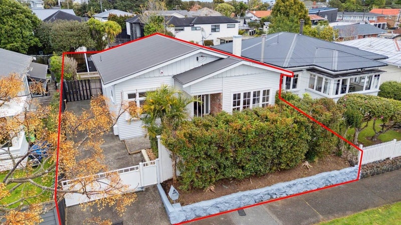 136 Peary Road, Mount Eden, Auckland - Carousel 1