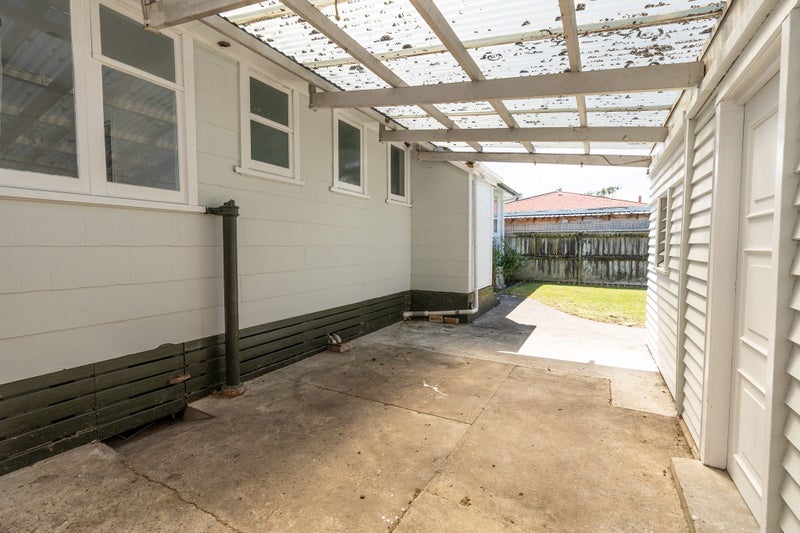 19 Grandview Road, Nawton, Hamilton - Carousel 23