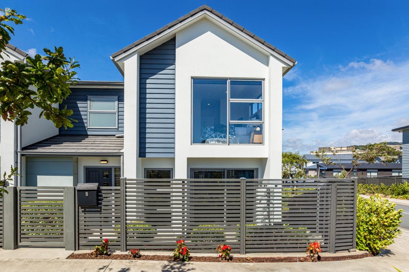 9 Karearea Avenue, Kenepuru, Porirua - Carousel 1