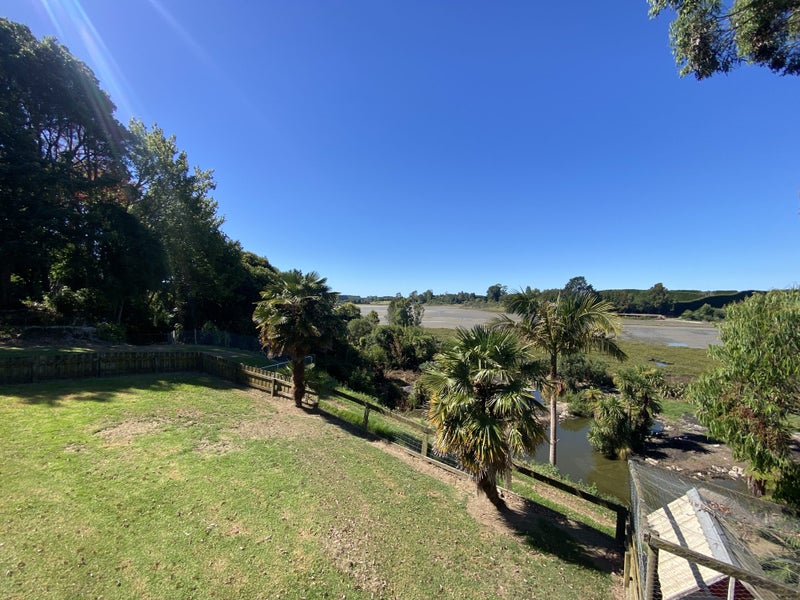 18 Park Lane, Te Puna, Tauranga - Carousel 1