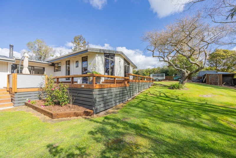 21 Abbotsford Road, Waipawa, Waipawa - Carousel 2