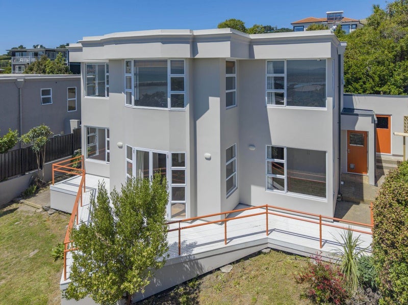 2/5A Madeley Road, Mount Pleasant, Christchurch - Carousel 1
