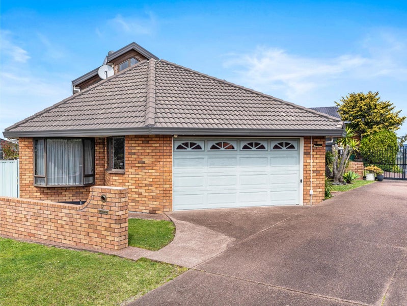 9 Renoir Street, West Harbour, Auckland - Carousel 2