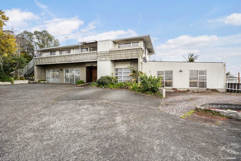6 Forsythe Place, Massey, Auckland - Carousel 1