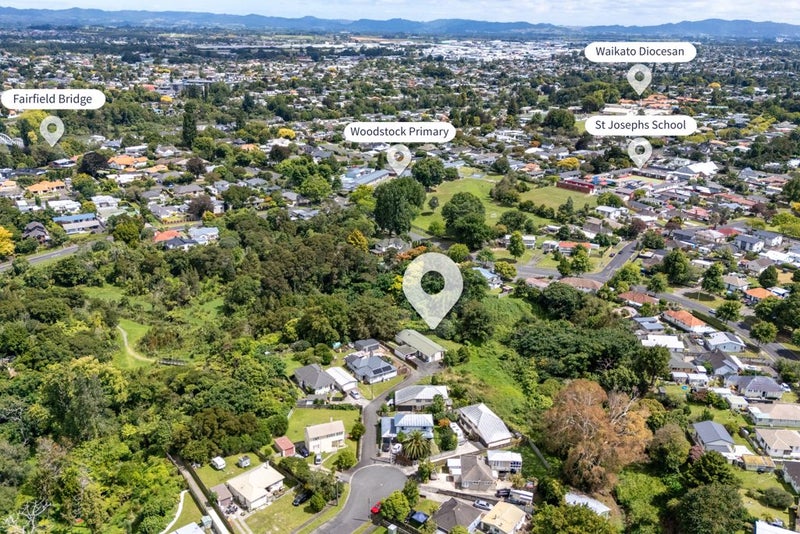 27 Balloch Street, Fairfield, Hamilton - Carousel 25