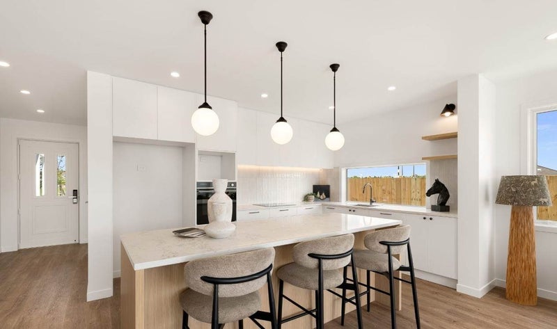 4 Karahui Road, Clevedon, Clevedon - Carousel 2