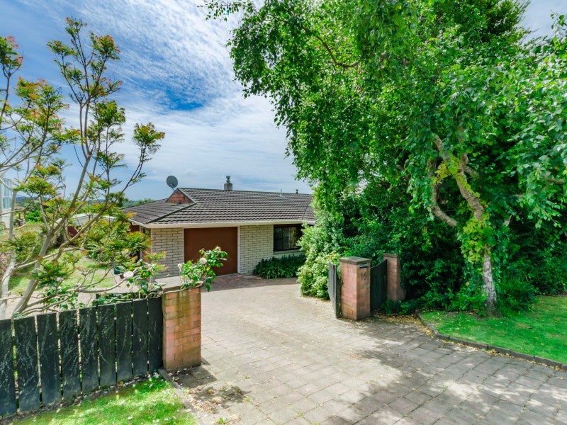 Property Valuation for 16 Huia Street, Waikanae Trade Me Property
