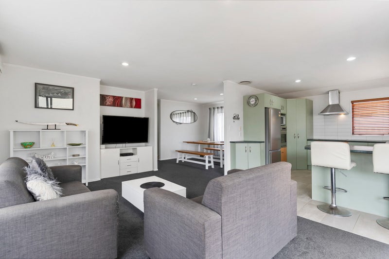 228C Te Atatu Road, Te Atatu South, Auckland - Carousel 2