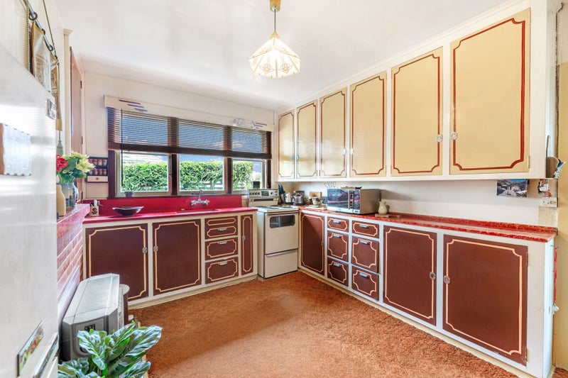 21 Windsor Street, Allenton, Ashburton - Carousel 2