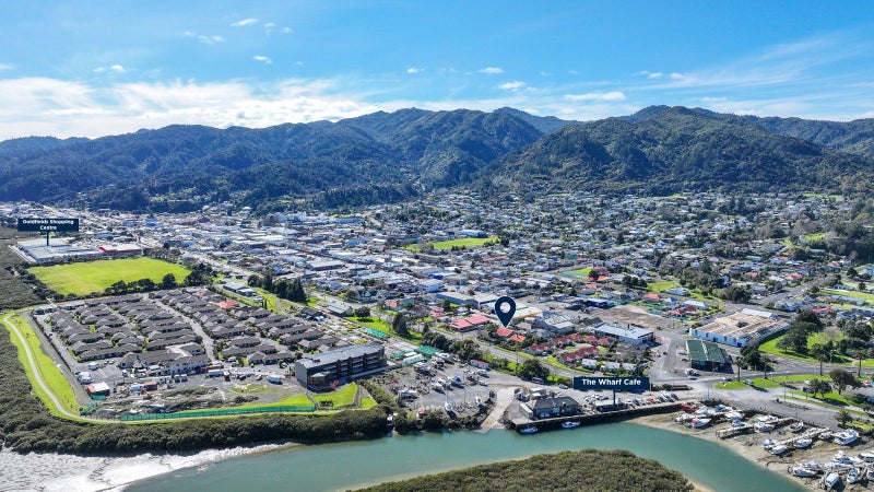 122 Queen Street, Thames, Thames - Carousel 24