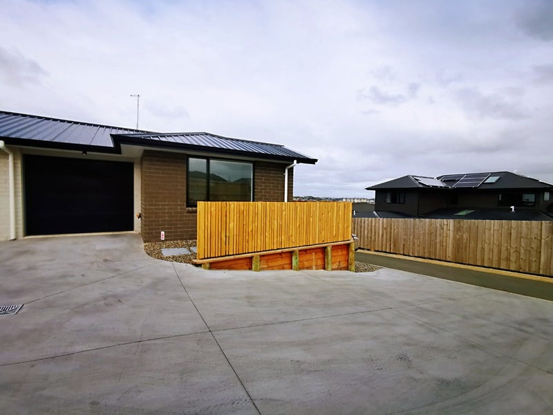 11 Reponui Court, Rototuna North, Hamilton - Carousel 1