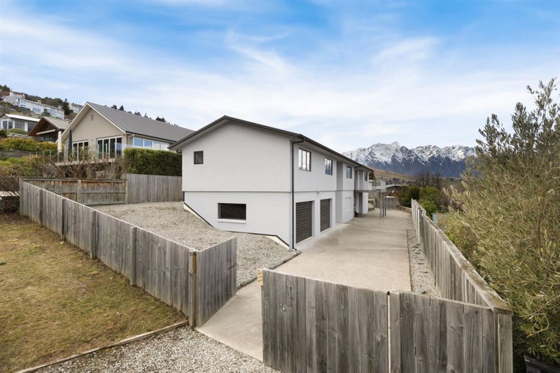 35 Suburb Street, Queenstown, Queenstown - Carousel 23
