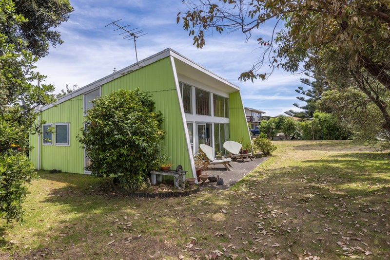 41 Queens Road, Waikanae Beach, Waikanae - Carousel 31