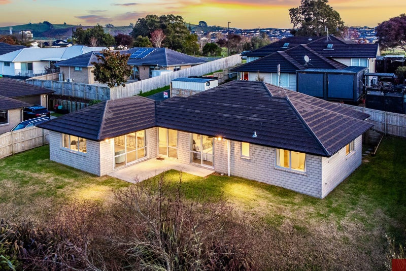 60 Helenslee Road, Pokeno - Carousel 2