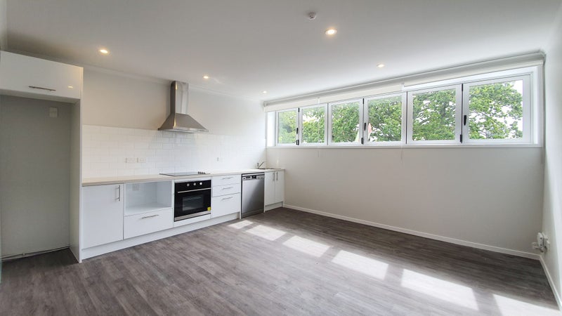 2/285B Great South Road, Papakura, Papakura - Carousel 1