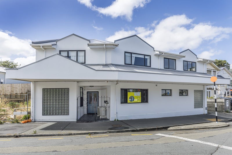 1D Arawa Road, Hataitai, Wellington - Carousel 1