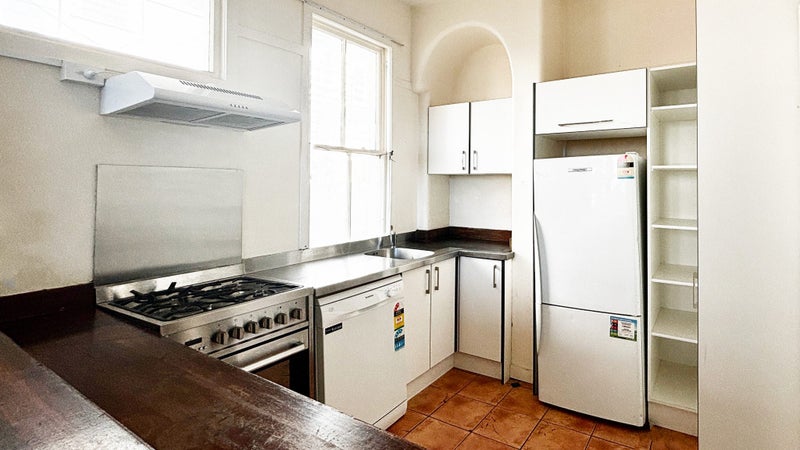 33B Hankey Street, Mount Cook, Wellington, Wellington - Carousel 2