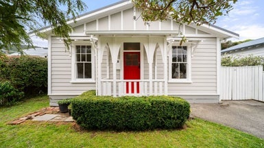 39 Tarikaka Street, Ngaio, Wellington - Carousel 1