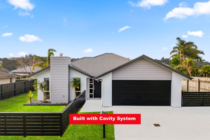 18 Huntington Park Drive, Greenhithe, Auckland - Carousel 1