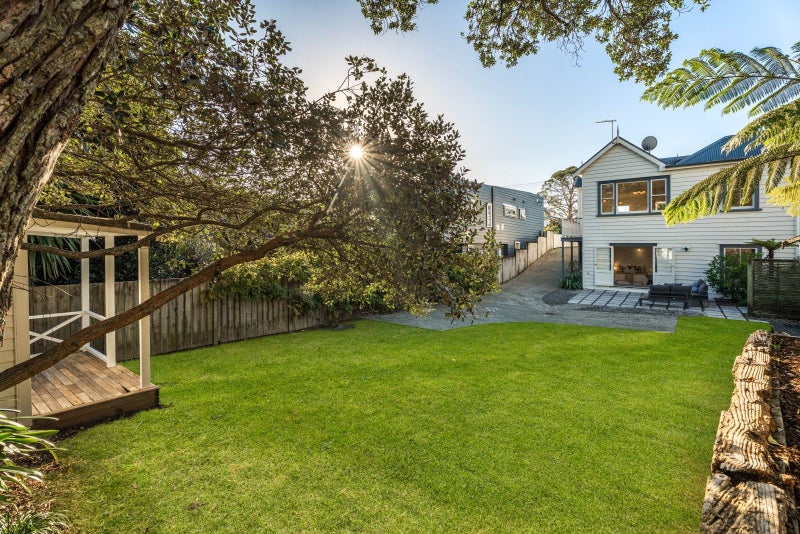 29 Hastings Parade, Devonport, North Shore City, Auckland - Carousel 2