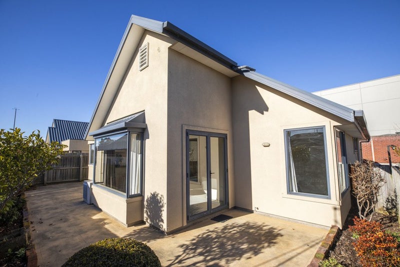 2/12 Sealy Street, Temuka - Carousel 1