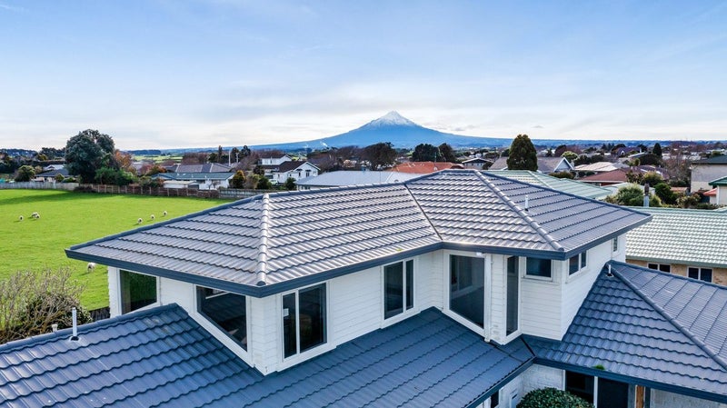 8 Edna Wills Place, Hawera - Carousel 2