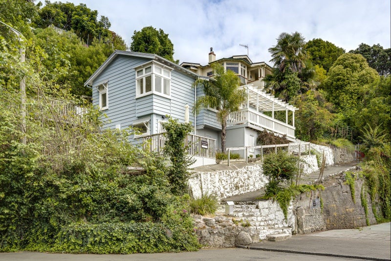 1 Cathedral Lane, Napier South, Napier - Carousel 1