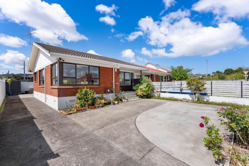 3/193 Shirley Road, Papatoetoe, Auckland - Carousel 1