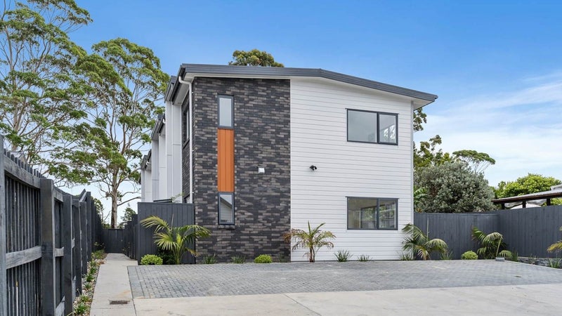5/81 Vodanovich Road, Te Atatu South, Auckland - Carousel 1
