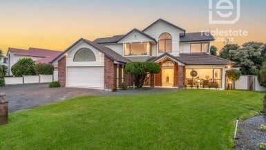 23 Gillard Place, Eastern Beach, Auckland - Carousel 1