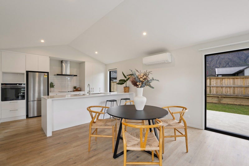 45 Cheviot Street, Jacks Point, Queenstown - Carousel 1