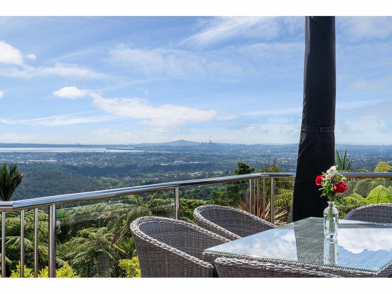 854 West Coast Road, Waiatarua, Auckland - Carousel 1