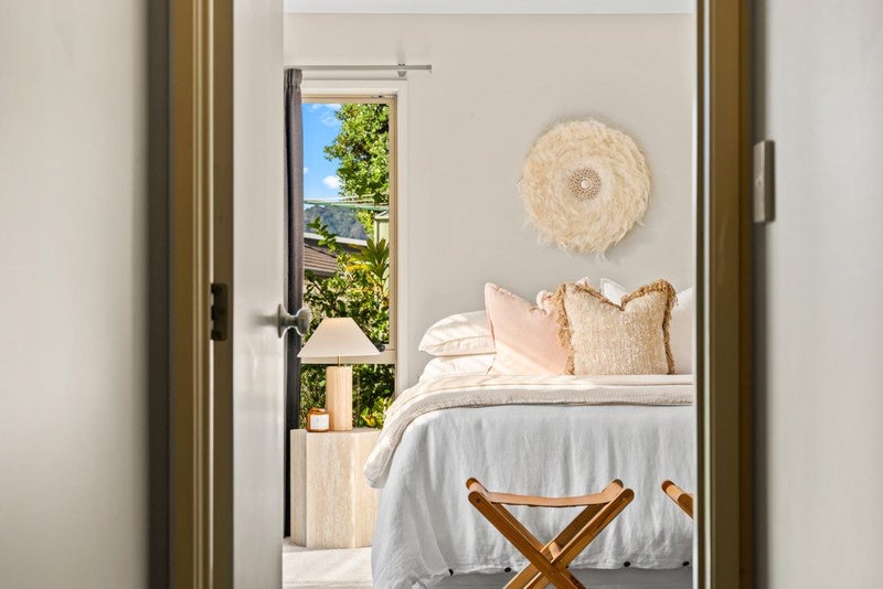 6 Ngatiti Place, One Tree Point - Carousel 2