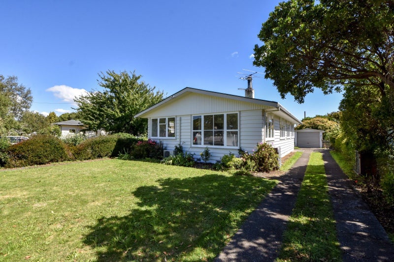 20 Moreton Road, Carterton - Carousel 1