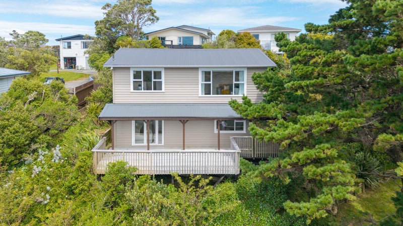 41 Lomita Road, Johnsonville, Wellington - Carousel 1