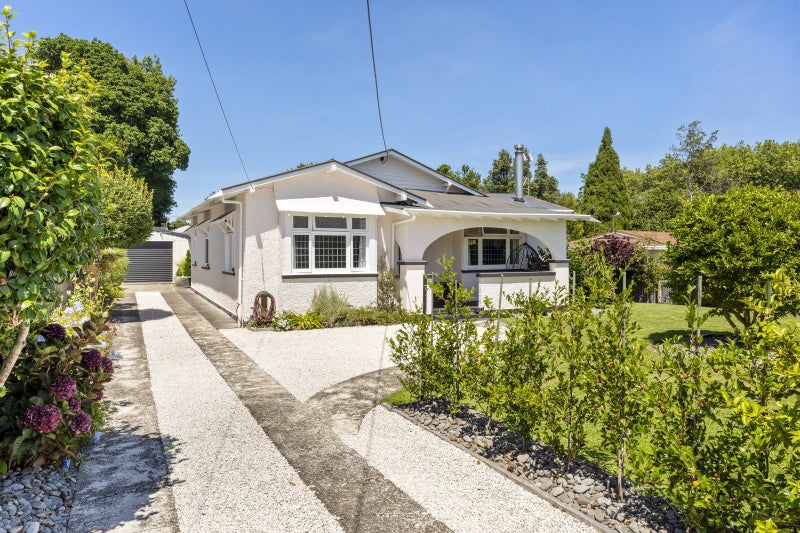 4 Nixon Street, Whanganui East, Whanganui - Carousel 1