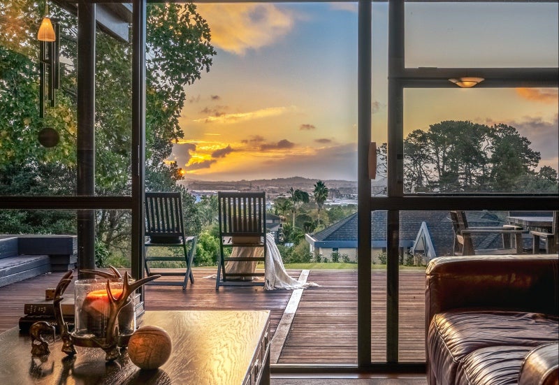 238 Point View Drive, East Tamaki Heights, Auckland - Carousel 2