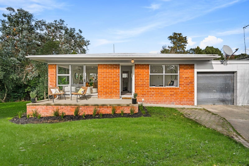 2/19 Bentley Avenue, Glenfield, Auckland - Carousel 1