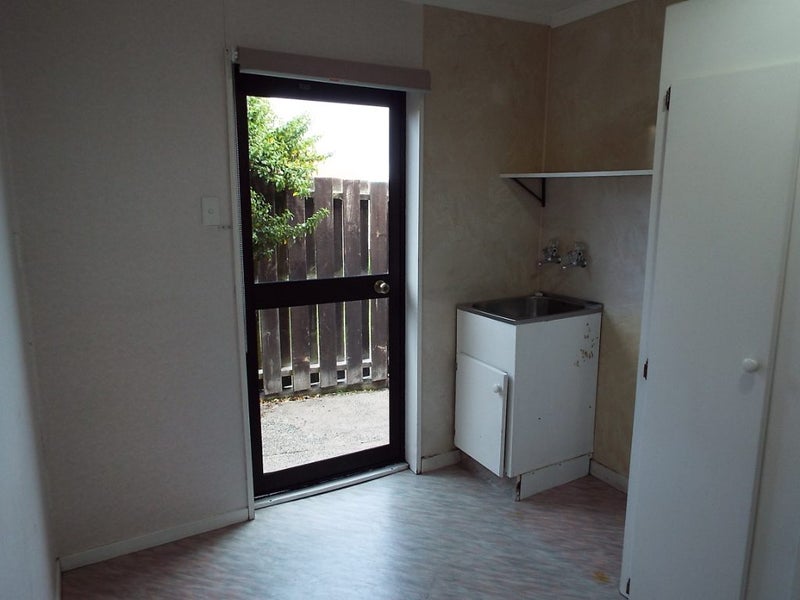 3 Beverley Place, Waverley, Dunedin - Carousel 11